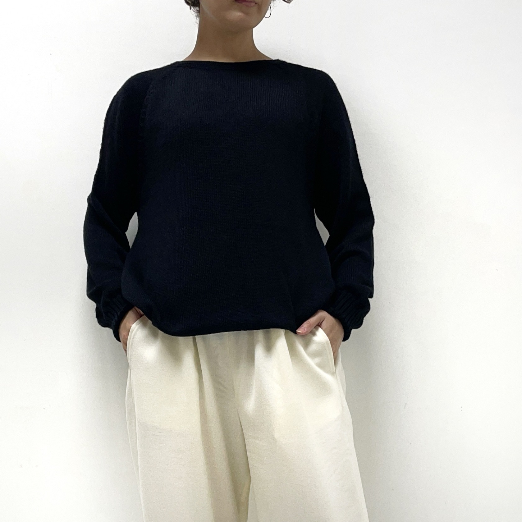 ファブリックスのウールセーター（丸首）