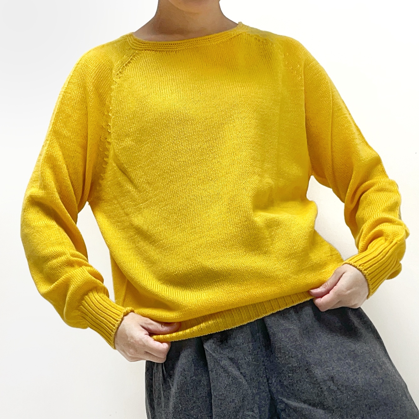 ファブリックスのウールセーター（丸首）